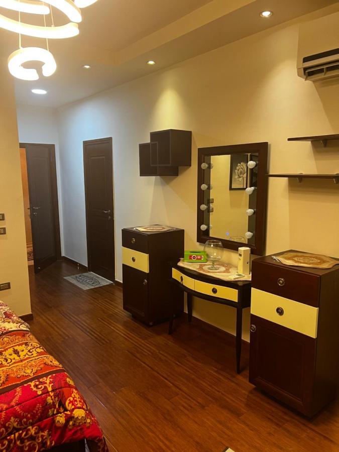 Super Luxury Airport Flats Apartment